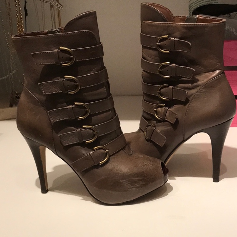 Shoe Boots